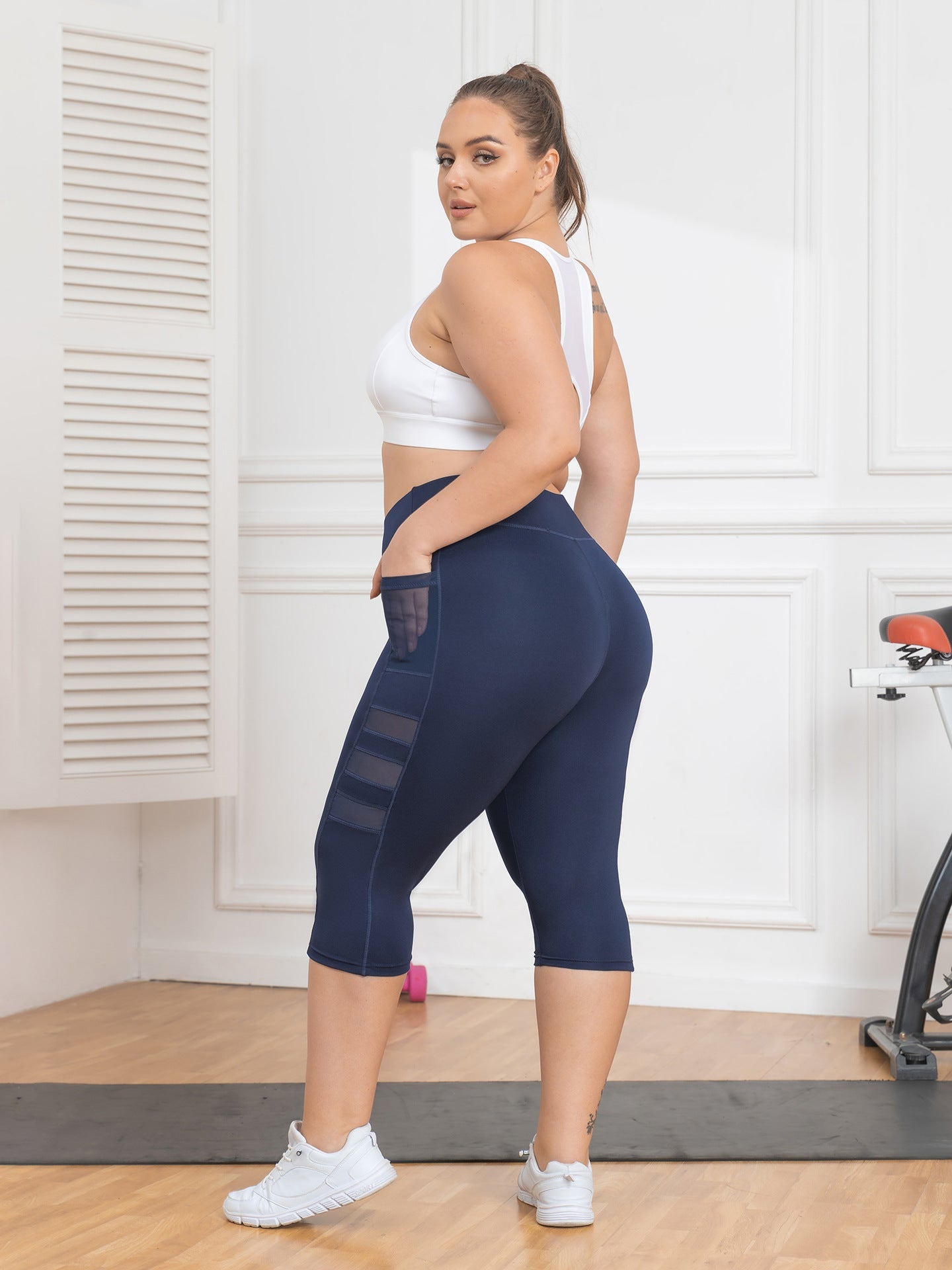 High-waisted butt-lifting yoga pants for women with mesh Roman pockets, running pants, outdoor plus-size 7/8-length patchwork athletic pants